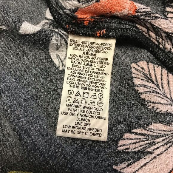 Free People Bella Black Red Green Floral Tunic Long Bell Sleeves Small - Picture 13 of 13